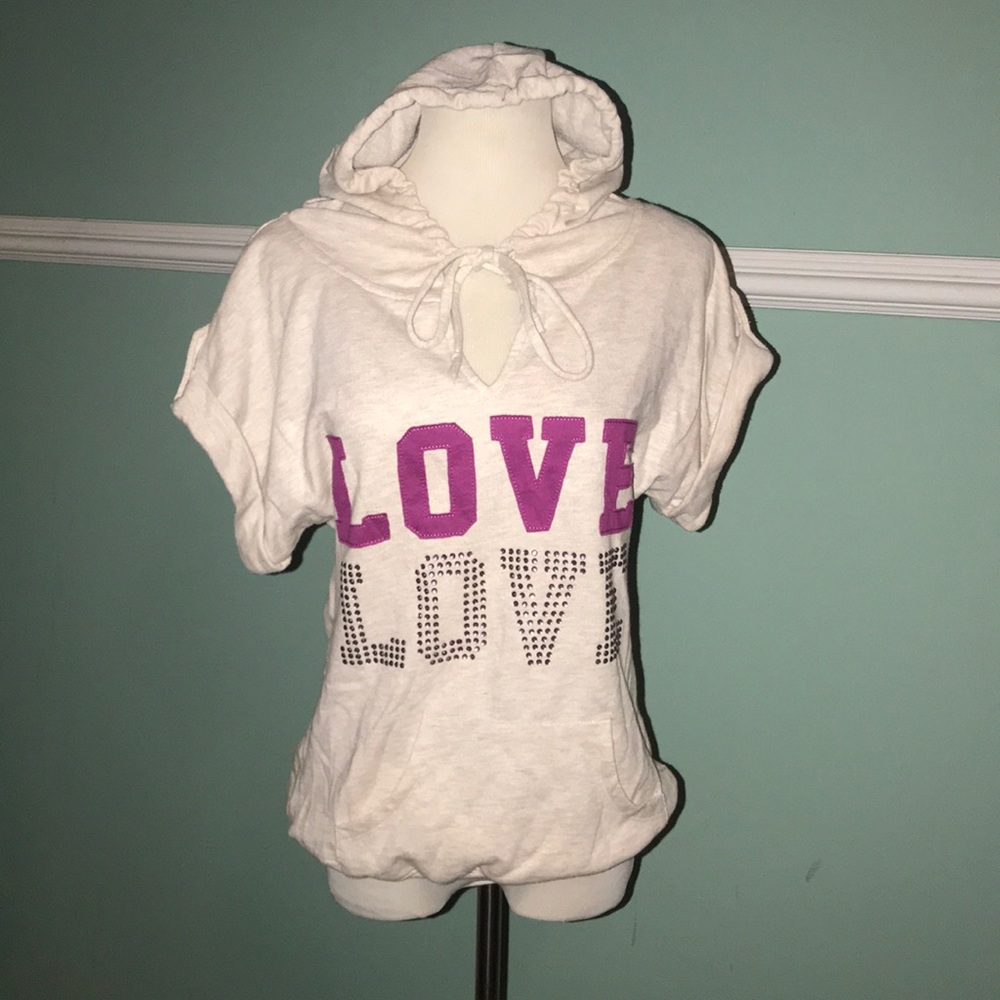 LOVE Short-Sleeved Hooded Sweatshirt